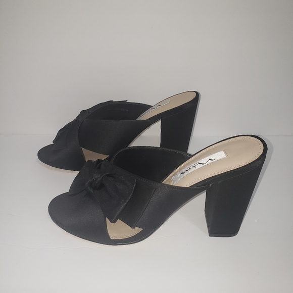 NWT Nina Samina Black Satin Bow Mule Sandals - Picture 3 of 8